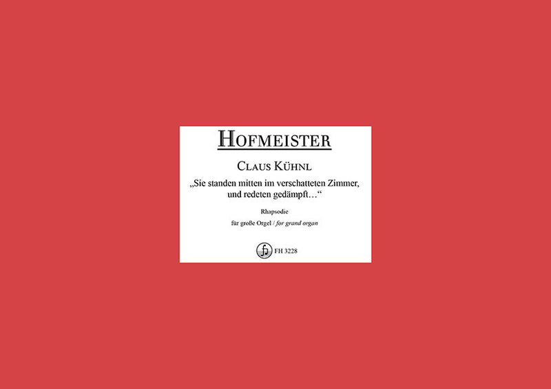 Sie standen im verschatteten Zimmer und redeten gedämpft…